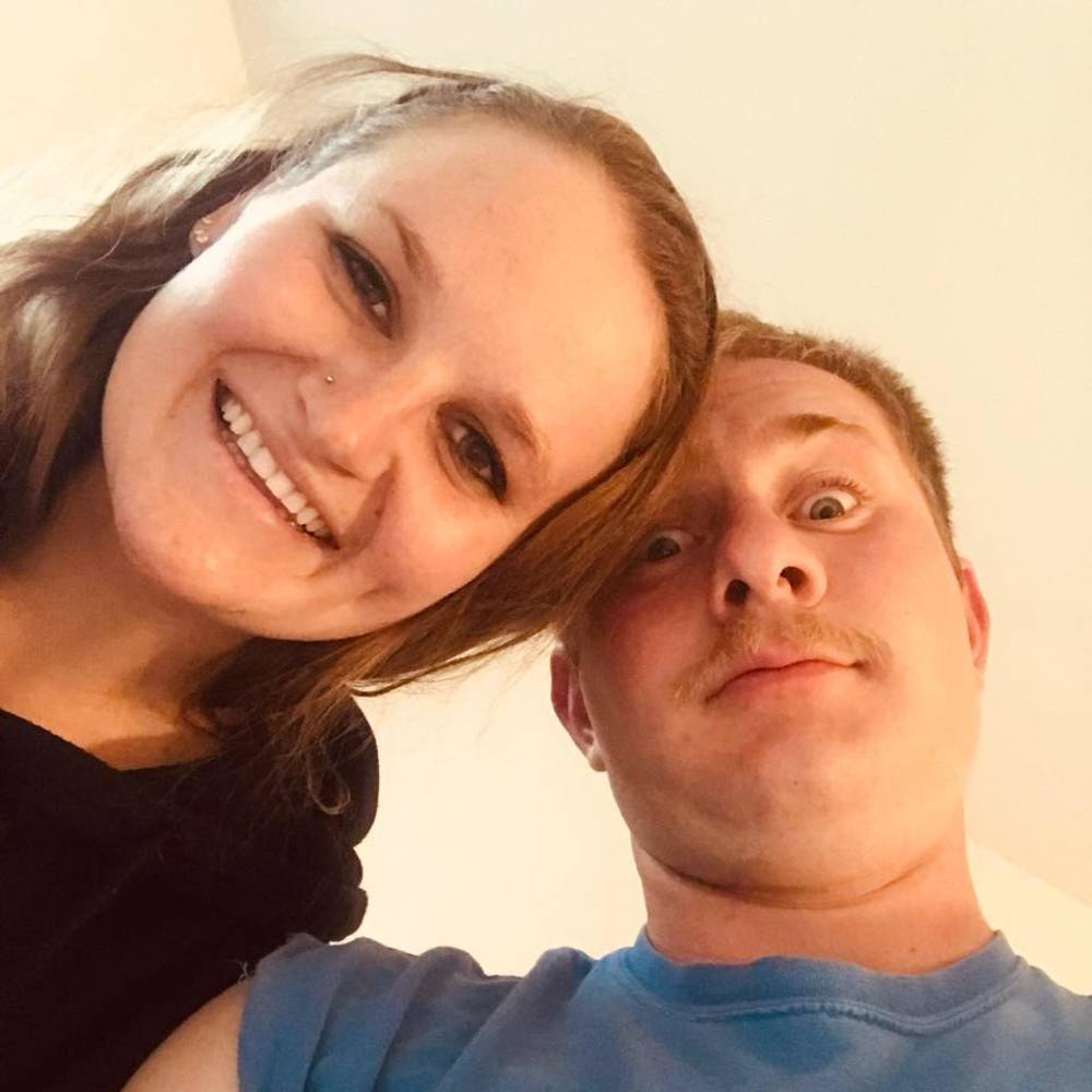 Meet your Posher, Carly
